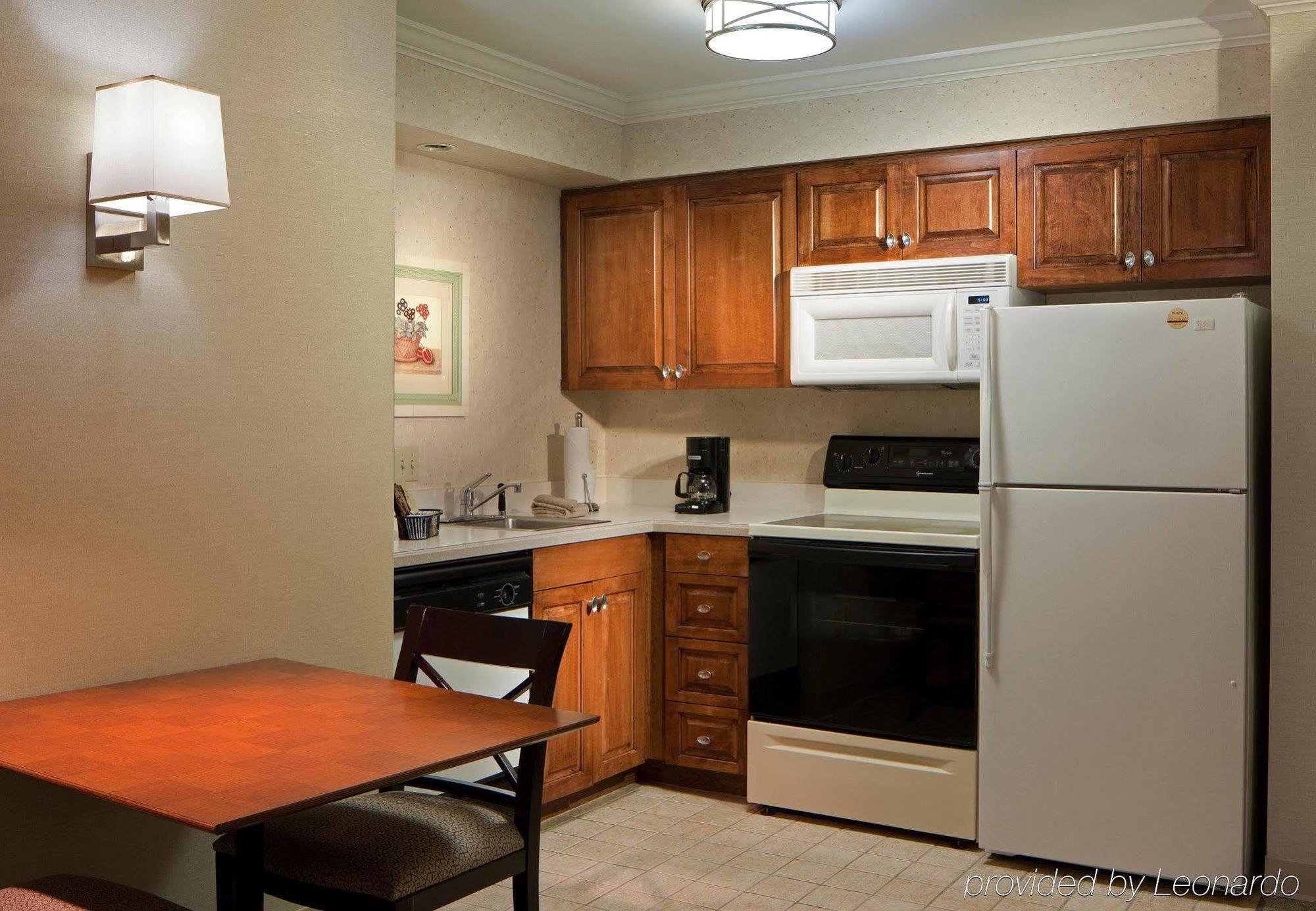The Inn At Mayo Clinic Jacksonville Room photo